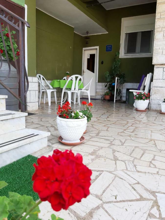 App Veselica Apartamento Umago Exterior foto
