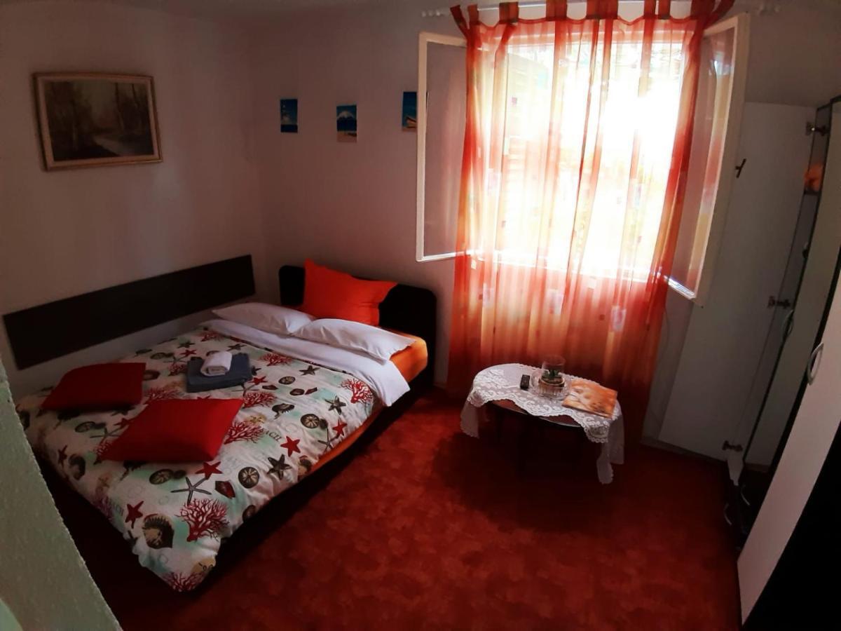 App Veselica Apartamento Umago Exterior foto